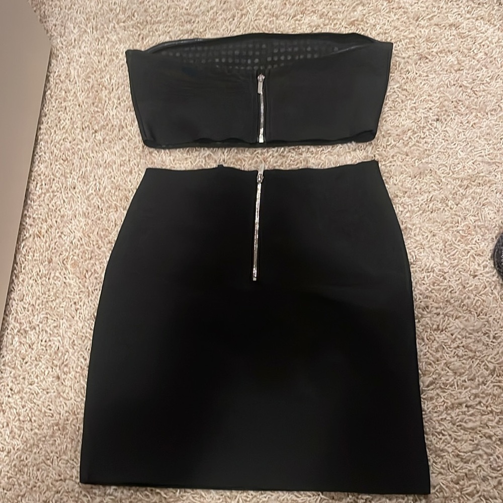 2 piece Sparkly Set from Forever 21 - Picture 3 of 3